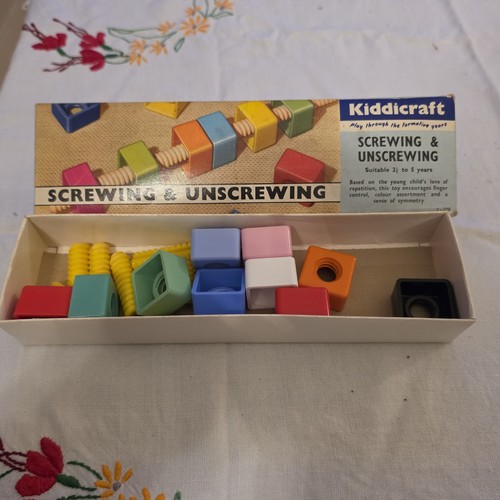 Vintage kiddicraft screwing - kiddicraft,